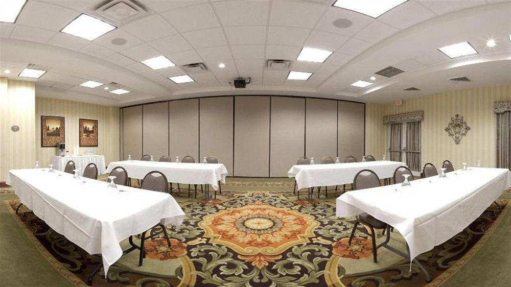 Holiday Inn Hotel & Suites Lake City By Ihg Exterior photo