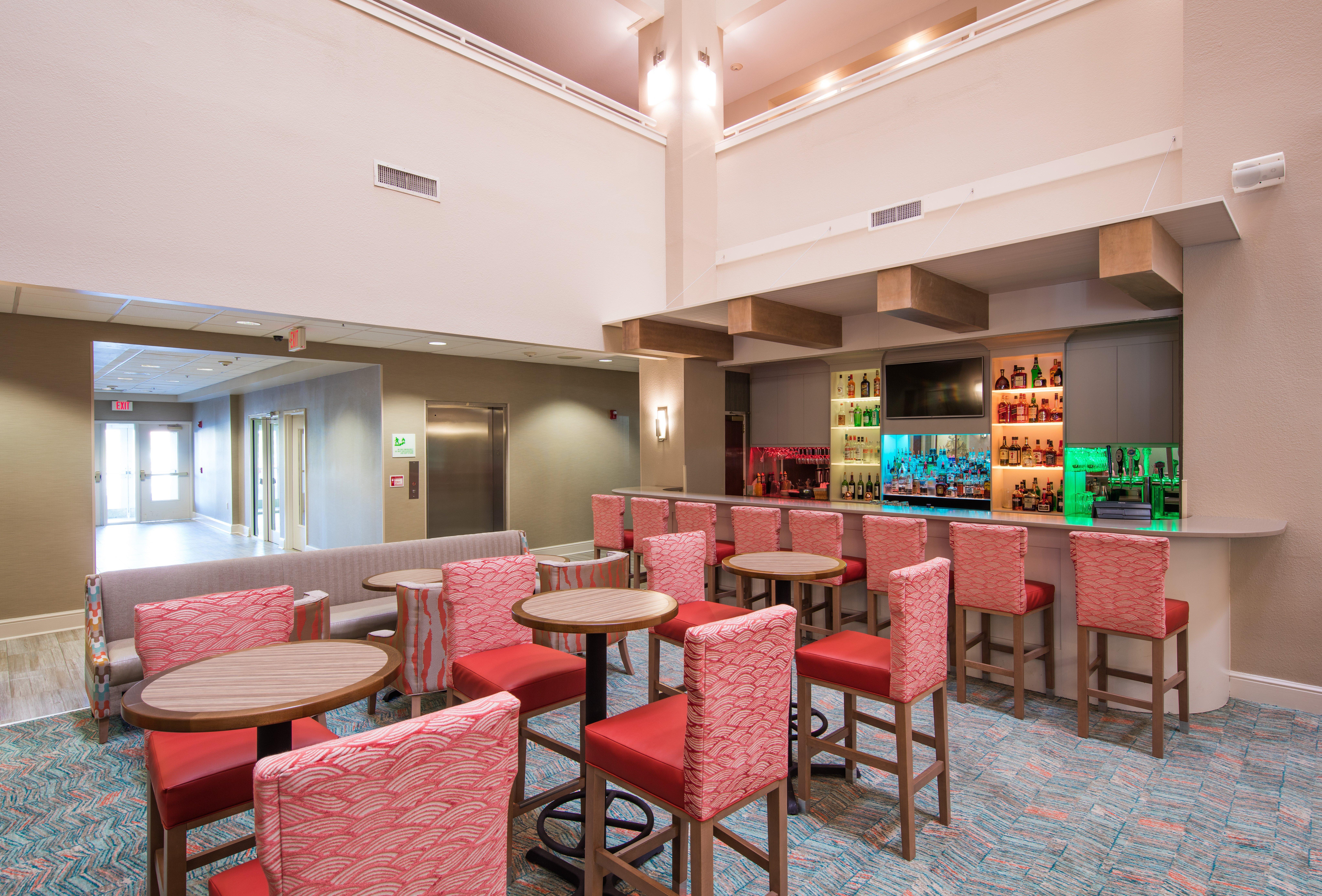 Holiday Inn Hotel & Suites Lake City By Ihg Exterior photo