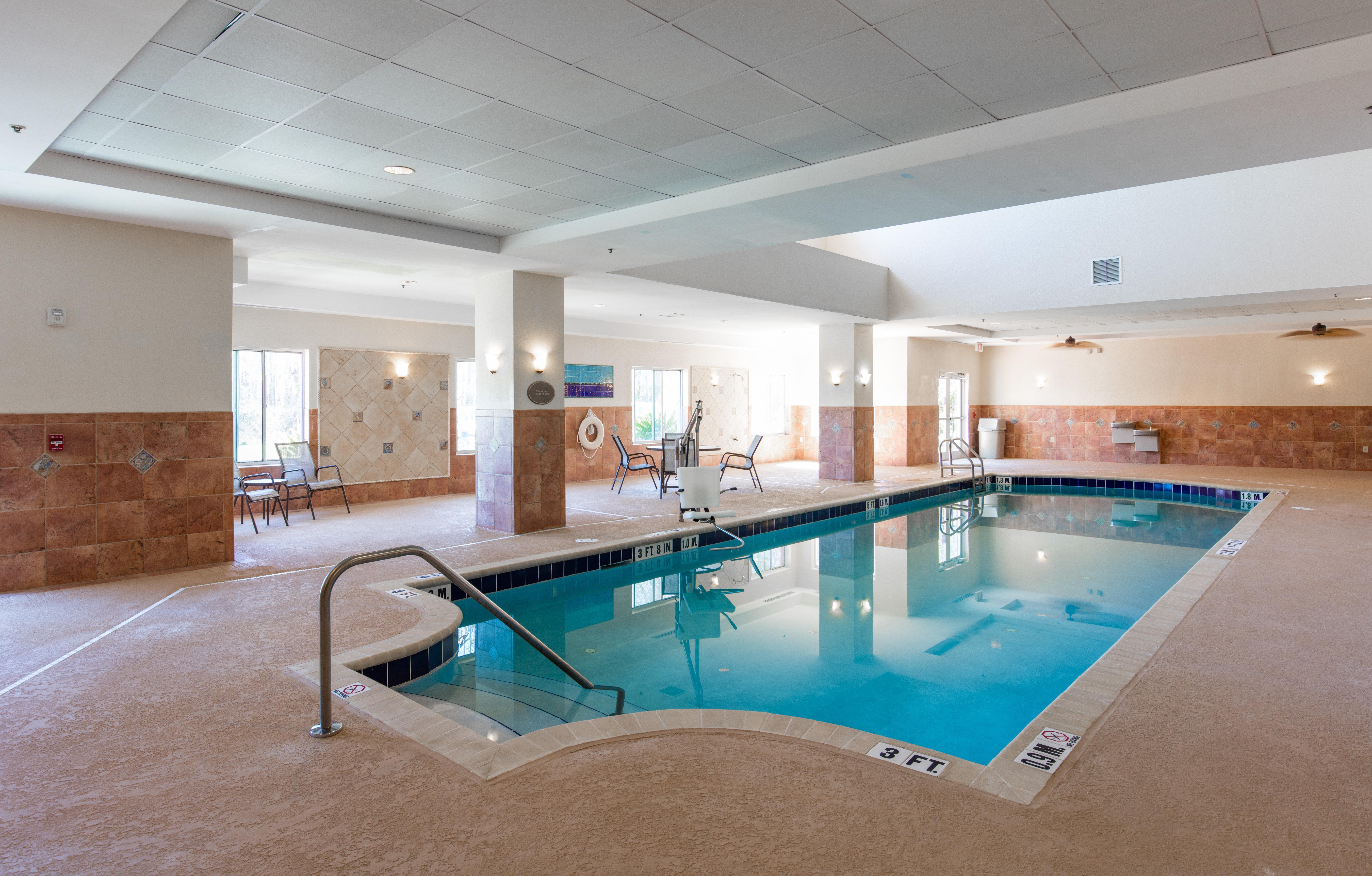 Holiday Inn Hotel & Suites Lake City By Ihg Exterior photo