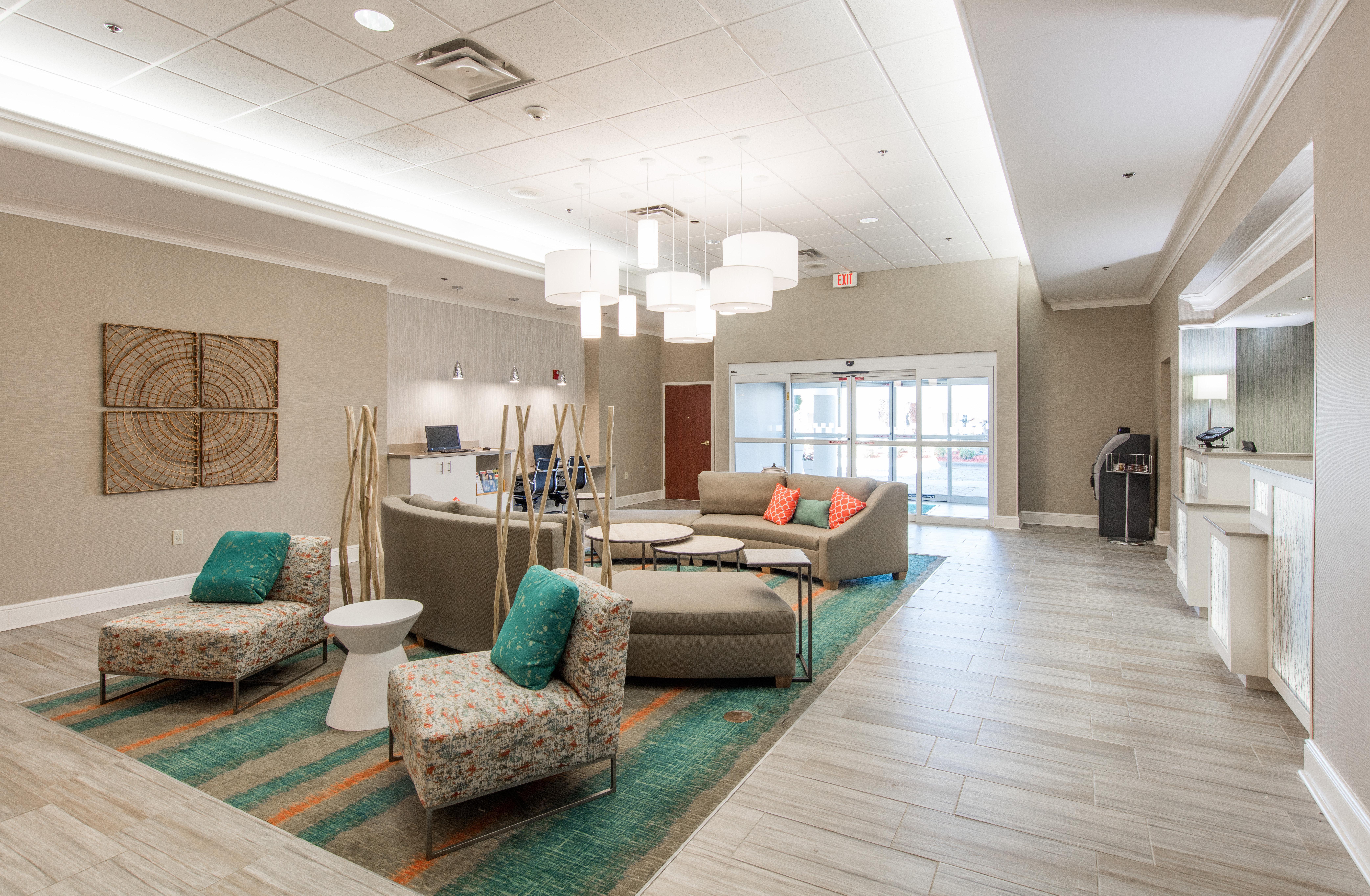 Holiday Inn Hotel & Suites Lake City By Ihg Exterior photo