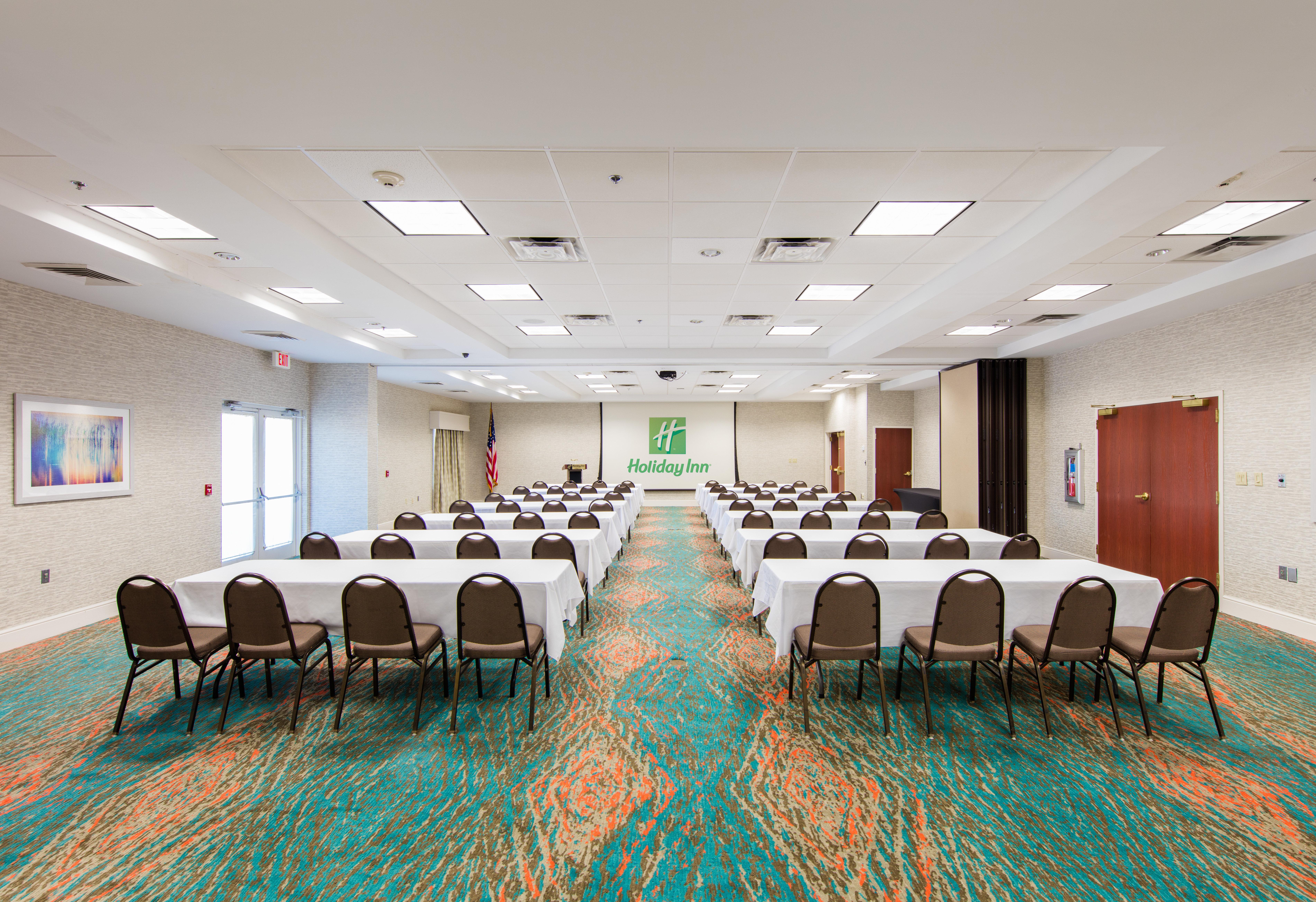 Holiday Inn Hotel & Suites Lake City By Ihg Exterior photo