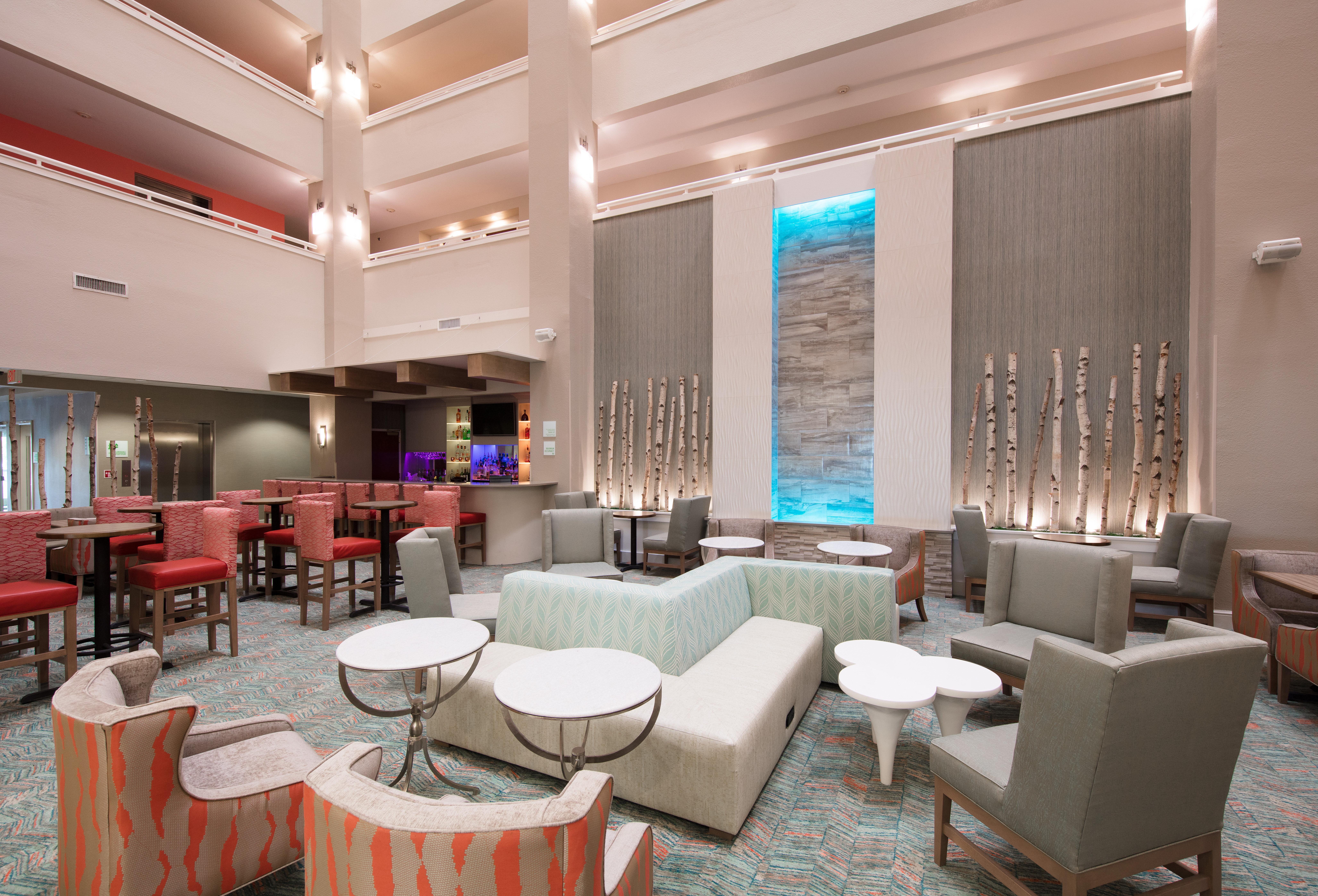 Holiday Inn Hotel & Suites Lake City By Ihg Exterior photo