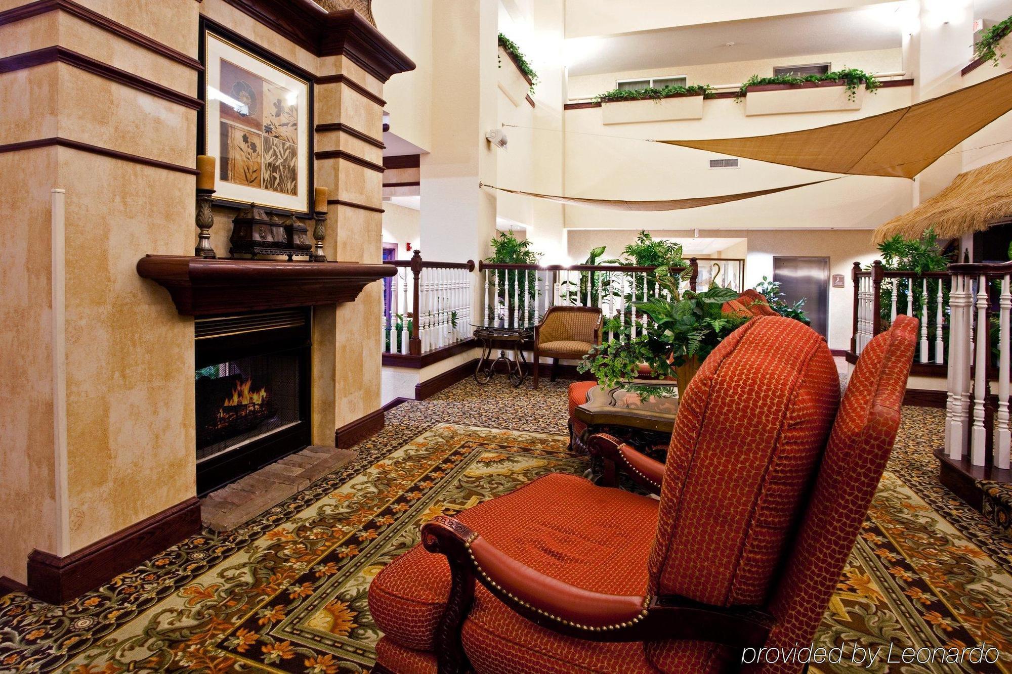 Holiday Inn Hotel & Suites Lake City By Ihg Exterior photo