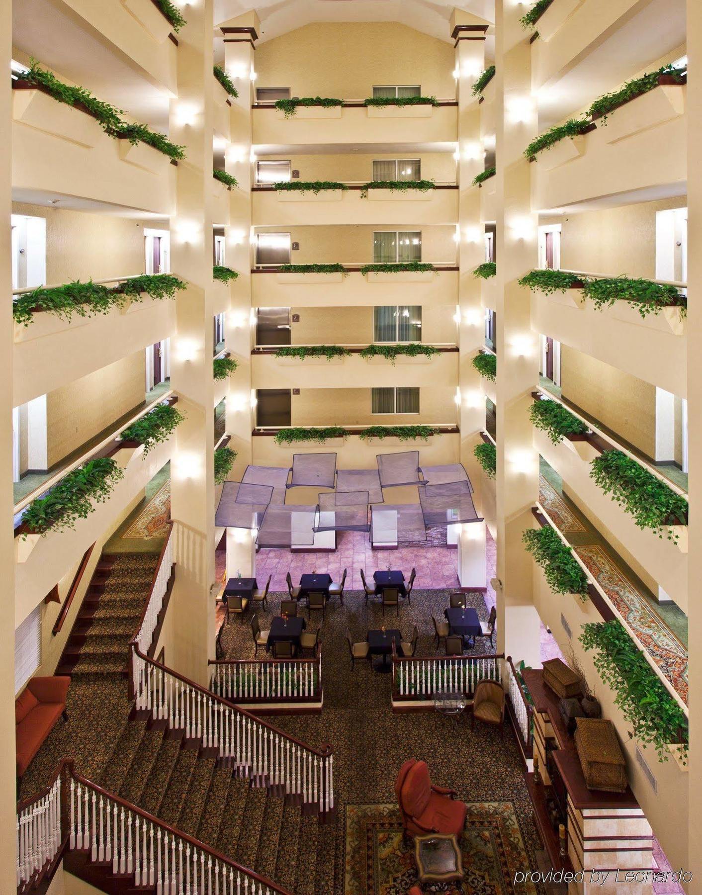Holiday Inn Hotel & Suites Lake City By Ihg Exterior photo