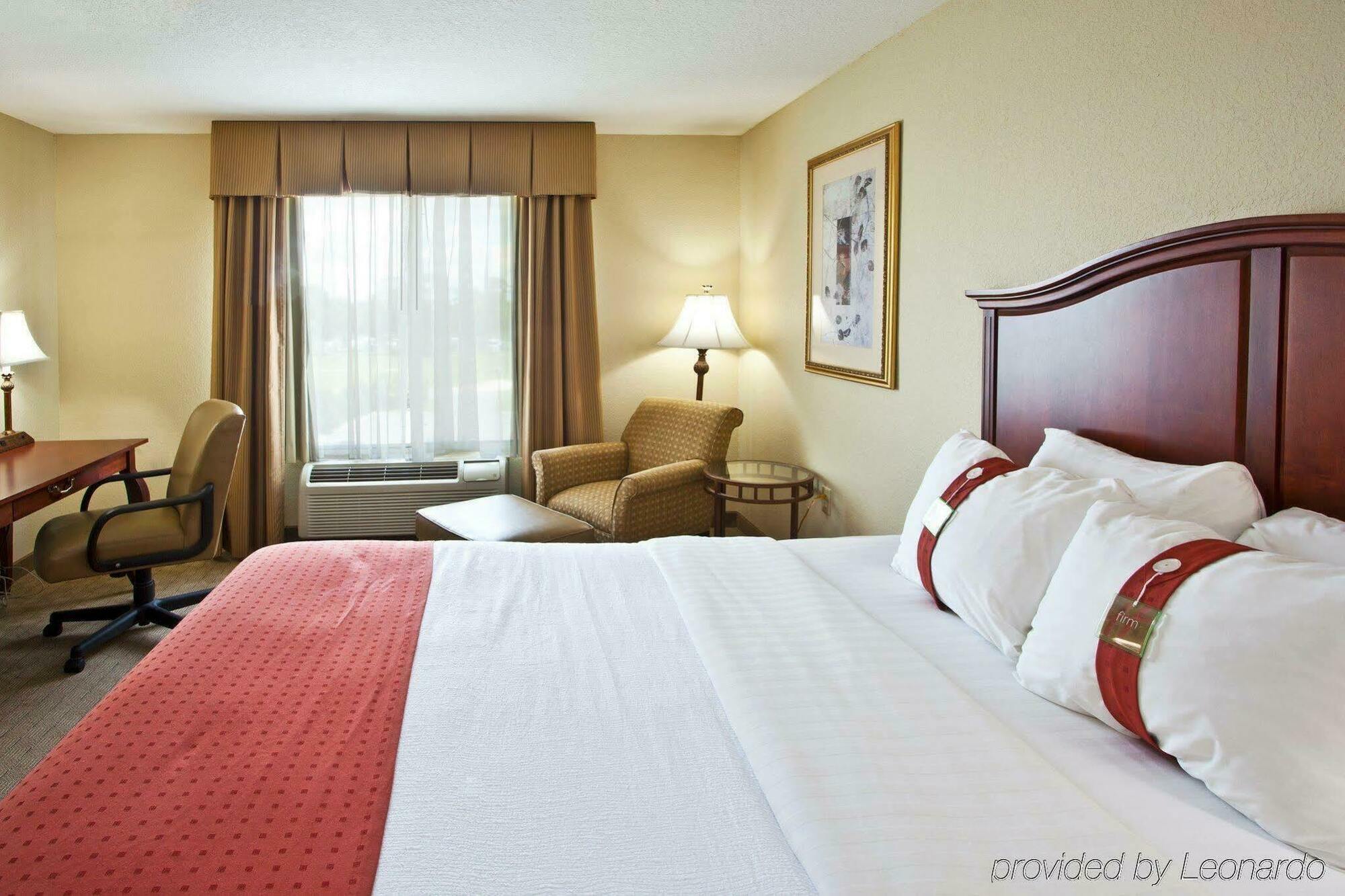 Holiday Inn Hotel & Suites Lake City By Ihg Exterior photo