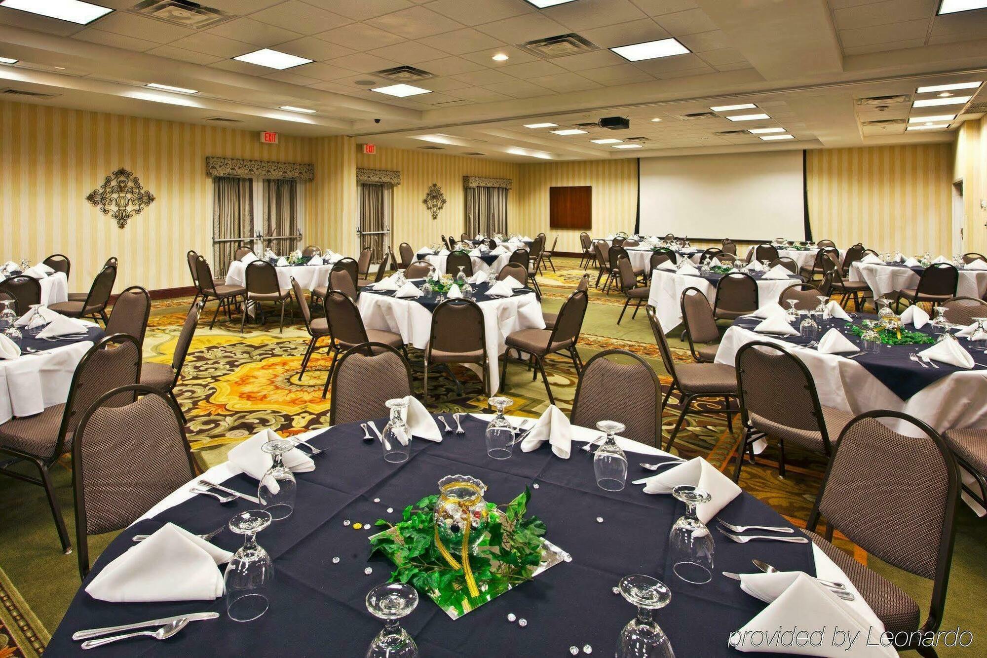 Holiday Inn Hotel & Suites Lake City By Ihg Exterior photo